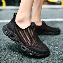 Load image into Gallery viewer, Men's Mesh Breathable Running Shoes