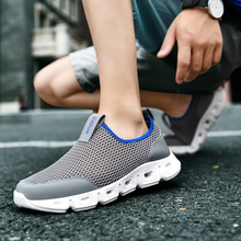 Load image into Gallery viewer, Men&#39;s Mesh Breathable Running Shoes
