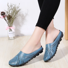 Load image into Gallery viewer, Women&#39;s Casual Breathable Slippers
