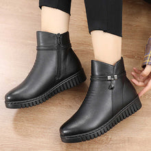 Load image into Gallery viewer, Women&#39;s Waterproof Warm Leather Boots
